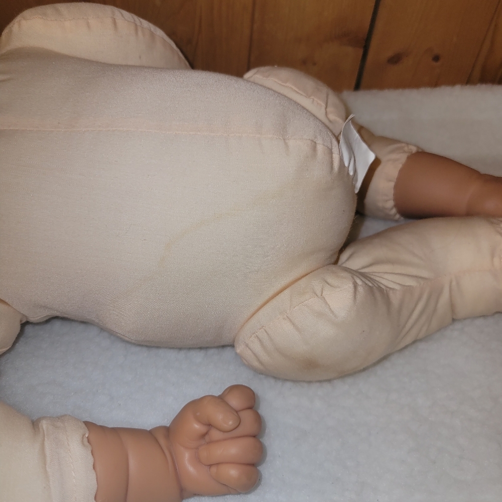 Lee Middleton Vintage  Realistic Baby Doll "Cherish"  Blonde Hair - Picture 12 of 14